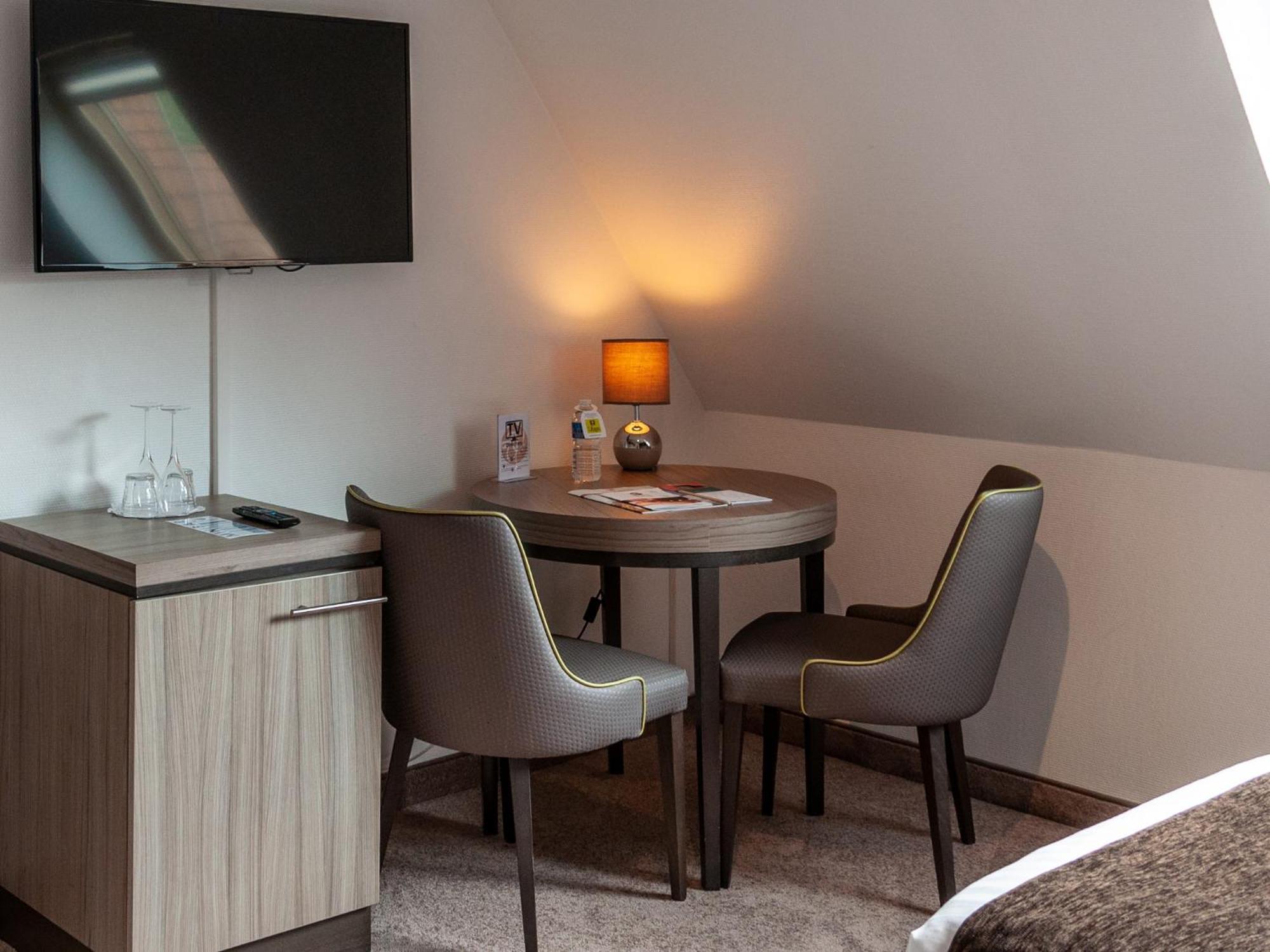 Hotel Restaurant & Spa Verte Vallee 묑스테르 객실 사진